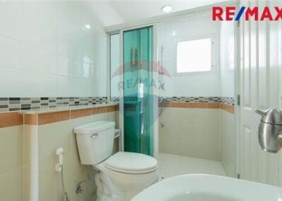 145 Sqm., 3 Beds Townhouse listed for ฿ 3,900,000.