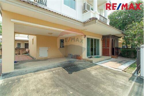 145 Sqm., 3 Beds Townhouse listed for ฿ 3,900,000.