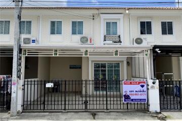 72 Sqm., 3 Beds, 2 Baths Townhouse listed for ฿ 2,100,000.