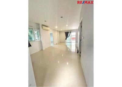 150 Sqm., 4 Beds Townhouse listed for ฿ 3,290,000.