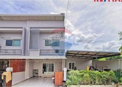 150 Sqm., 4 Beds Townhouse listed for ฿ 3,290,000.