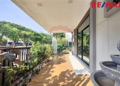 185 Sqm., 4 Beds Townhouse listed for ฿ 6,900,000.