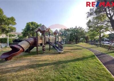 185 Sqm., 4 Beds Townhouse listed for ฿ 6,900,000.