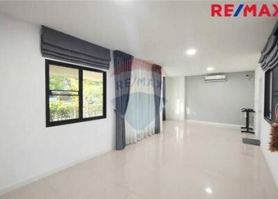 185 Sqm., 4 Beds Townhouse listed for ฿ 6,900,000.