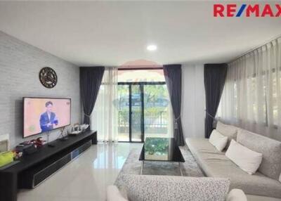 185 Sqm., 4 Beds Townhouse listed for ฿ 6,900,000.