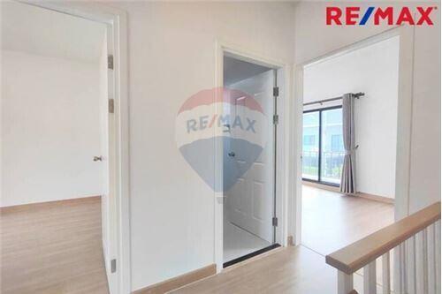 112 Sqm., 3 Beds Townhouse listed for ฿ 1,950,000.