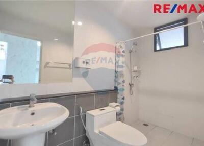 112 Sqm., 3 Beds Townhouse listed for ฿ 1,950,000.