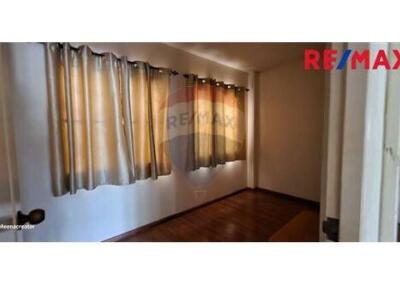 180 Sqm., 3 Beds Townhouse listed for ฿ 5,400,000.