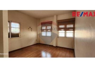 180 Sqm., 3 Beds Townhouse listed for ฿ 5,400,000.