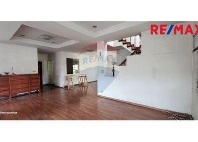 180 Sqm., 3 Beds Townhouse listed for ฿ 5,400,000.