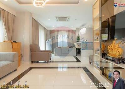 176 Sqm., 3 Beds, 3 Baths Townhouse listed for ฿ 10,900,000.