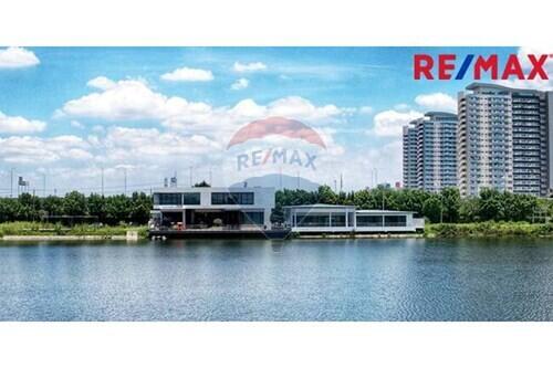 951 Sqm., 5 Beds Townhouse listed for ฿ 99,500,000.