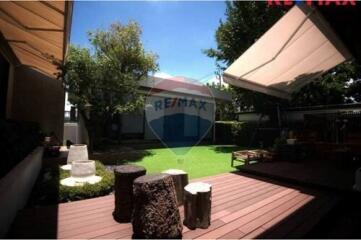 951 Sqm., 5 Beds Townhouse listed for ฿ 99,500,000.