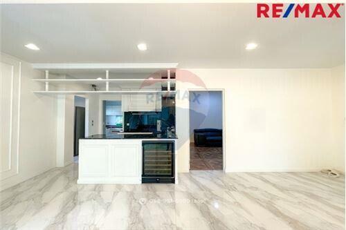 147 Sqm., 4 Beds Townhouse listed for ฿ 18,900,000.