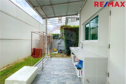 147 Sqm., 4 Beds Townhouse listed for ฿ 18,900,000.