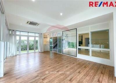 147 Sqm., 4 Beds Townhouse listed for ฿ 18,900,000.