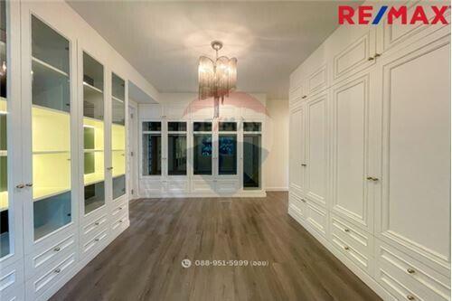 147 Sqm., 4 Beds Townhouse listed for ฿ 18,900,000.