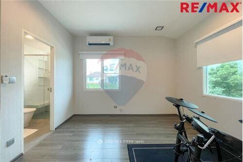 147 Sqm., 4 Beds Townhouse listed for ฿ 18,900,000.