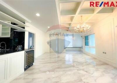 147 Sqm., 4 Beds Townhouse listed for ฿ 18,900,000.