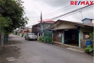 100 Sqm., 3 Beds Townhouse listed for ฿ 1,800,000.