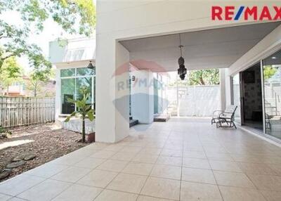 274 Sqm., 3 Beds Townhouse listed for ฿ 14,000,000.