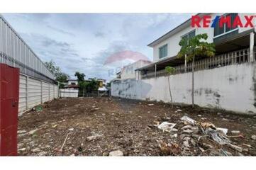 204 Sqm. Land listed for ฿ 4,250,000.