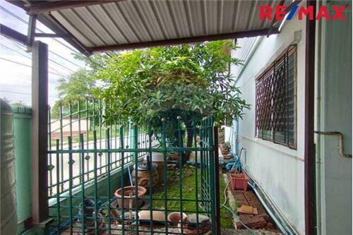 144 Sqm., 2 Beds Townhouse listed for ฿ 3,200,000.