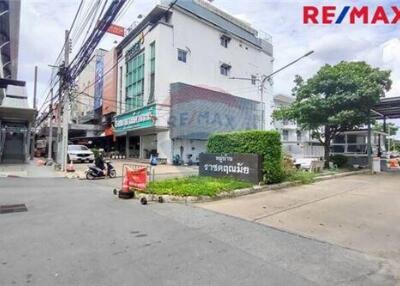 250 Sqm., 4 Beds Townhouse listed for ฿ 4,990,000.