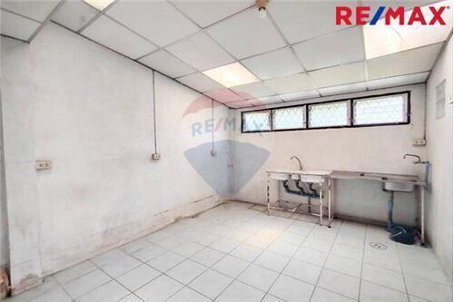 250 Sqm., 4 Beds Townhouse listed for ฿ 4,990,000.