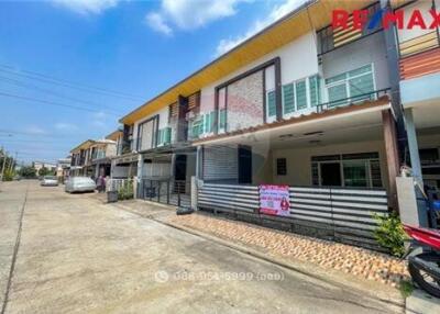 132 Sqm., 4 Beds Townhouse listed for ฿ 2,750,000.