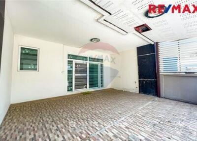 132 Sqm., 4 Beds Townhouse listed for ฿ 2,750,000.