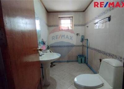 126 Sqm., 4 Beds Townhouse listed for ฿ 3,000,000.