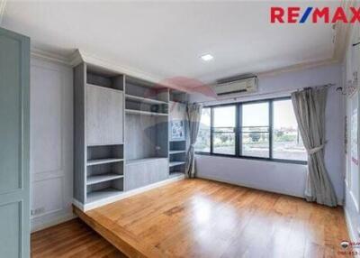 170 Sqm., 2 Beds Townhouse listed for ฿ 4,650,000.