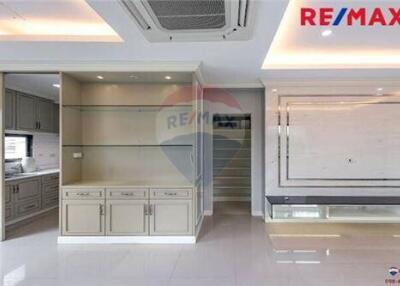 170 Sqm., 2 Beds Townhouse listed for ฿ 4,650,000.