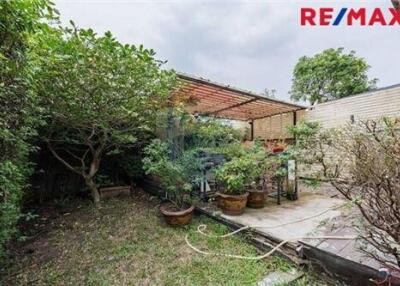 170 Sqm., 2 Beds Townhouse listed for ฿ 4,650,000.