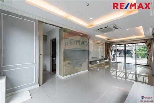 170 Sqm., 2 Beds Townhouse listed for ฿ 4,650,000.