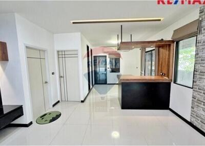 176 Sqm., 4 Beds Townhouse listed for ฿ 3,390,000.