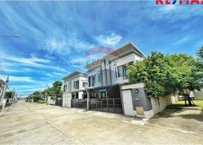 176 Sqm., 4 Beds Townhouse listed for ฿ 3,390,000.