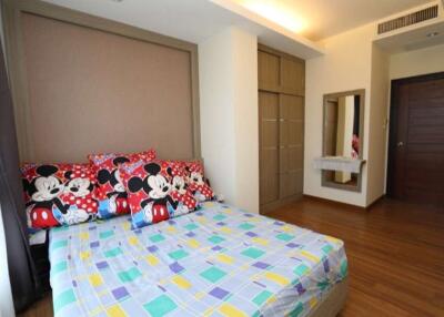 Spacious 2 bed apartment at Mountain Front Condominium