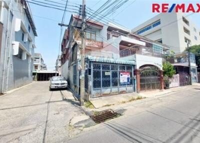 144 Sqm., 3 Beds Townhouse listed for ฿ 3,350,000.