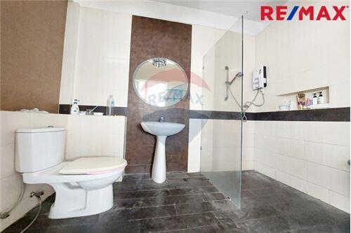 144 Sqm., 3 Beds Townhouse listed for ฿ 3,350,000.