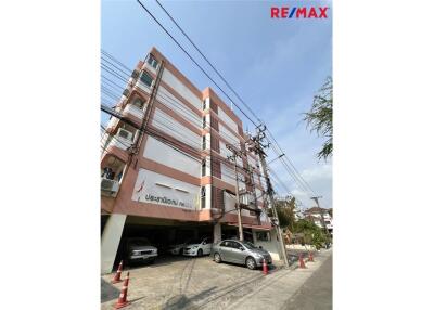 31 Sqm., 1 Bed Condo listed for ฿ 895,000.