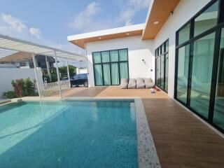 3-bedroom pool villa for sale in Bang Saray