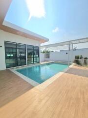 3-bedroom pool villa for sale in Bang Saray