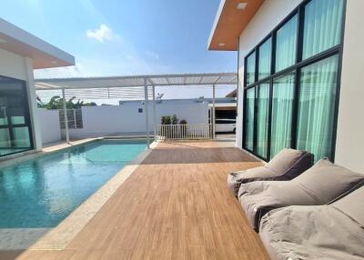 3-bedroom pool villa for sale in Bang Saray