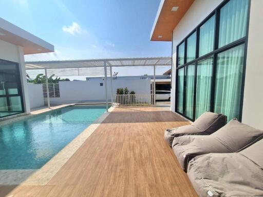 3-bedroom pool villa for sale in Bang Saray