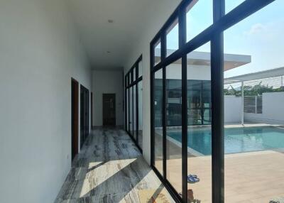 3-bedroom pool villa for sale in Bang Saray