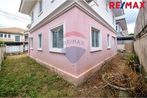 130 Sqm., 3 Beds Townhouse listed for ฿ 2,790,000.