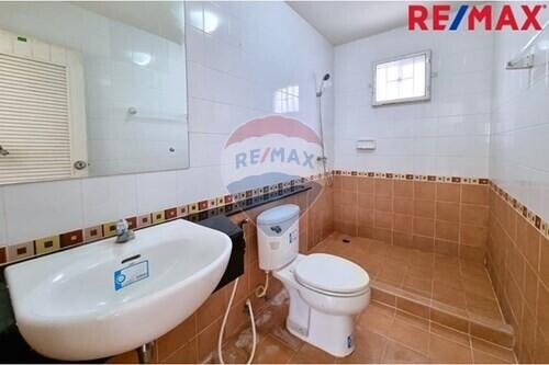 130 Sqm., 3 Beds Townhouse listed for ฿ 2,790,000.