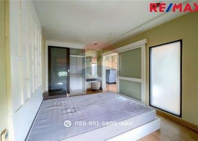 33 Sqm., 1 Bed Condo listed for ฿ 1,370,000.